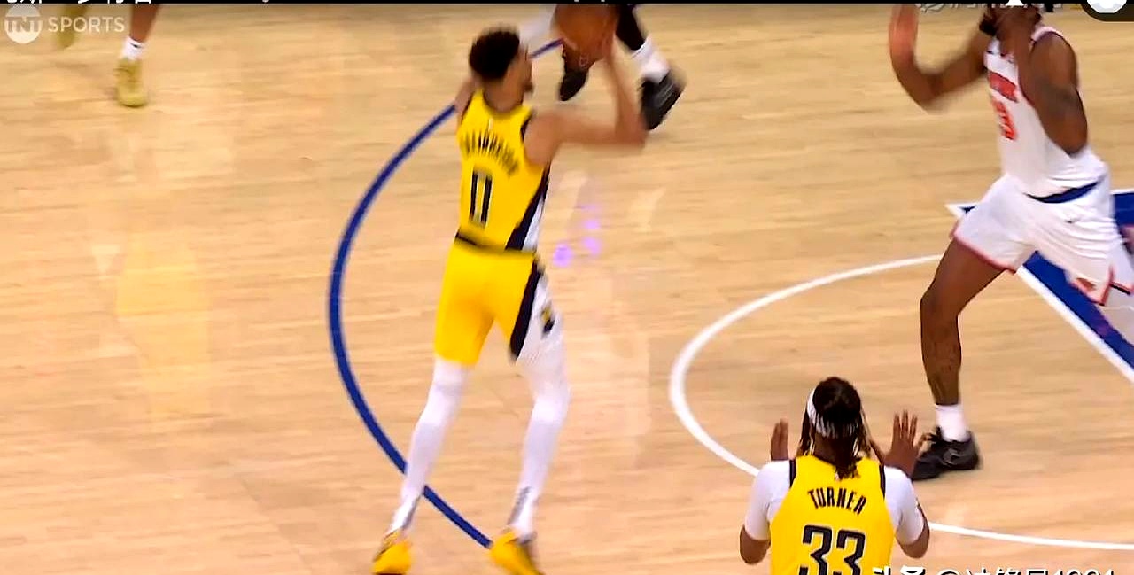 包含尼克斯横扫太阳，成功止血的词条